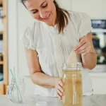 kombucha-ili-kefir-koya-fermentirala-napitka-e-po-zdravoslovna-za-zdraveto.webp.webp